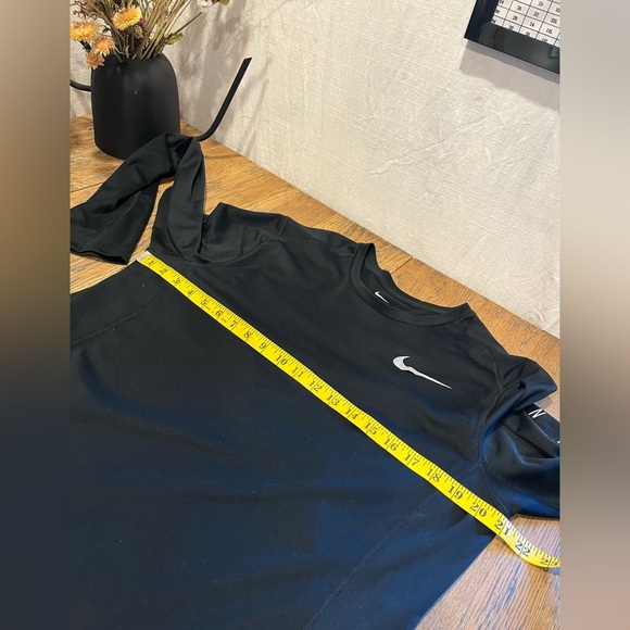 🖤 Nike Dri-FIT Long Sleeve Running Top – Noir, taille L🖤 - Picture 3 of 7